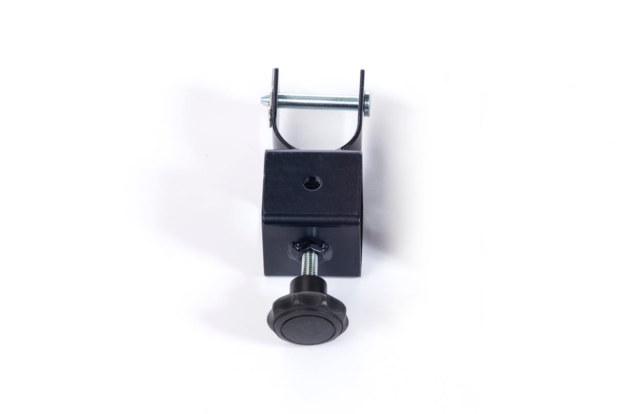 U-shaped fixation bracket, 90° for fork mounting trusses to the lifts.
